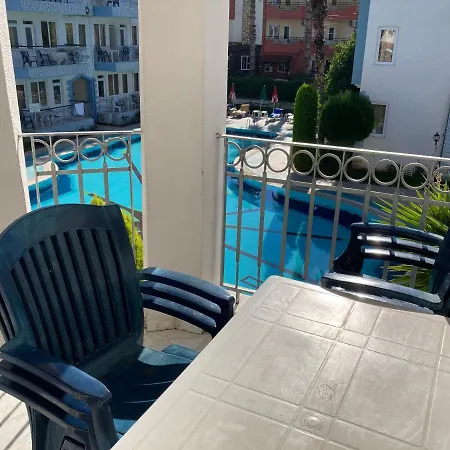 Popular 2 Bed Apart In Central With Many On Site Amenities Facilities シダ